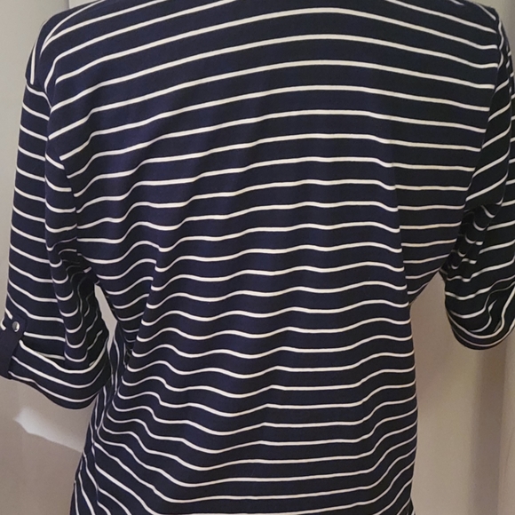 Croft & Barrow short sleeve top with collar- Size XL - Picture 5 of 6